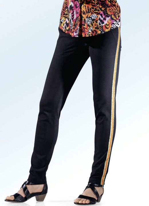 - Hose im stadttauglichen Joggpants-Style, in Größe 018 bis 052, in Farbe SCHWARZ Ansicht 1