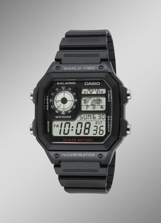 Casio Illuminator Digital-Herrenuhr